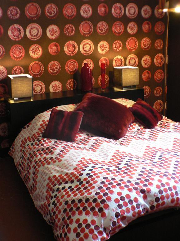 Chambres D'Hotes Maison Auguste 살롱드프로방스 객실 사진